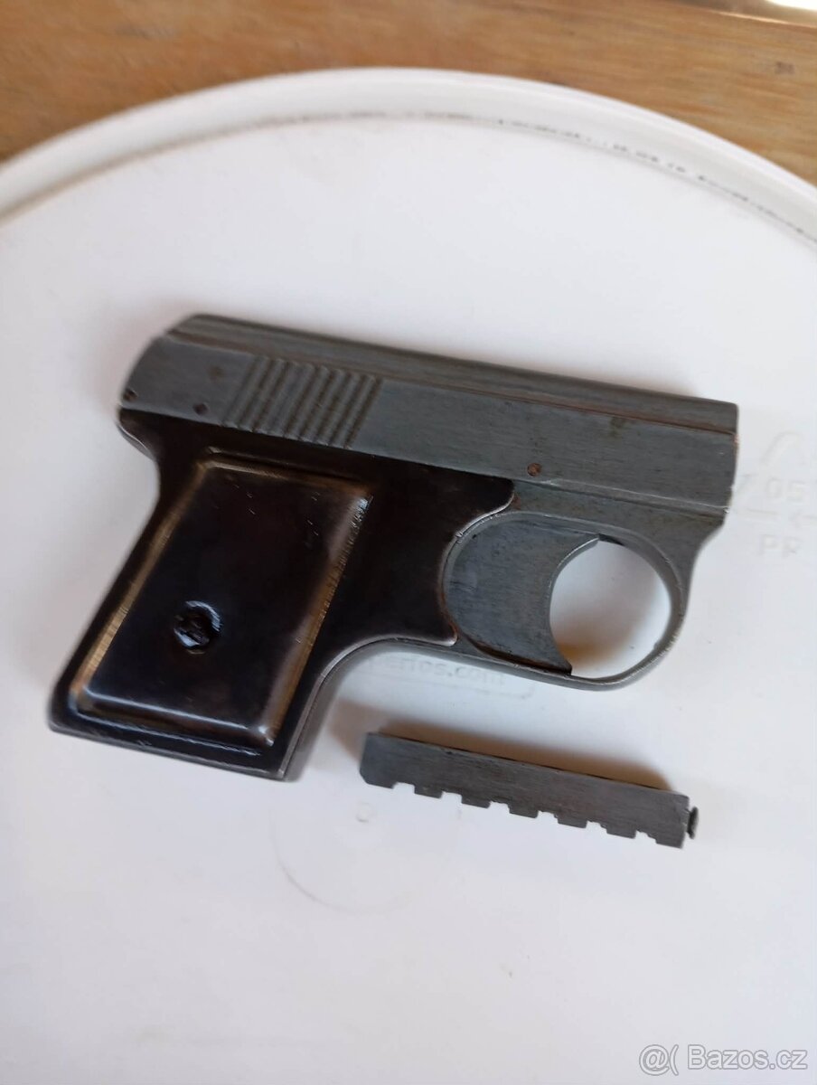 Startovací pistole - 4