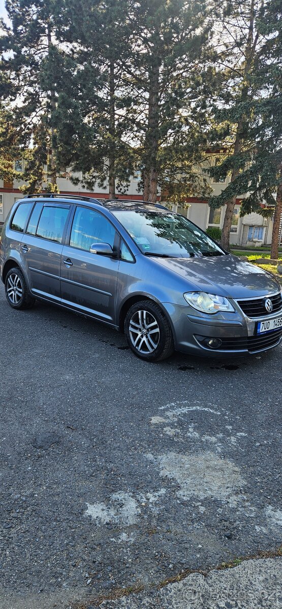 Touran - 4