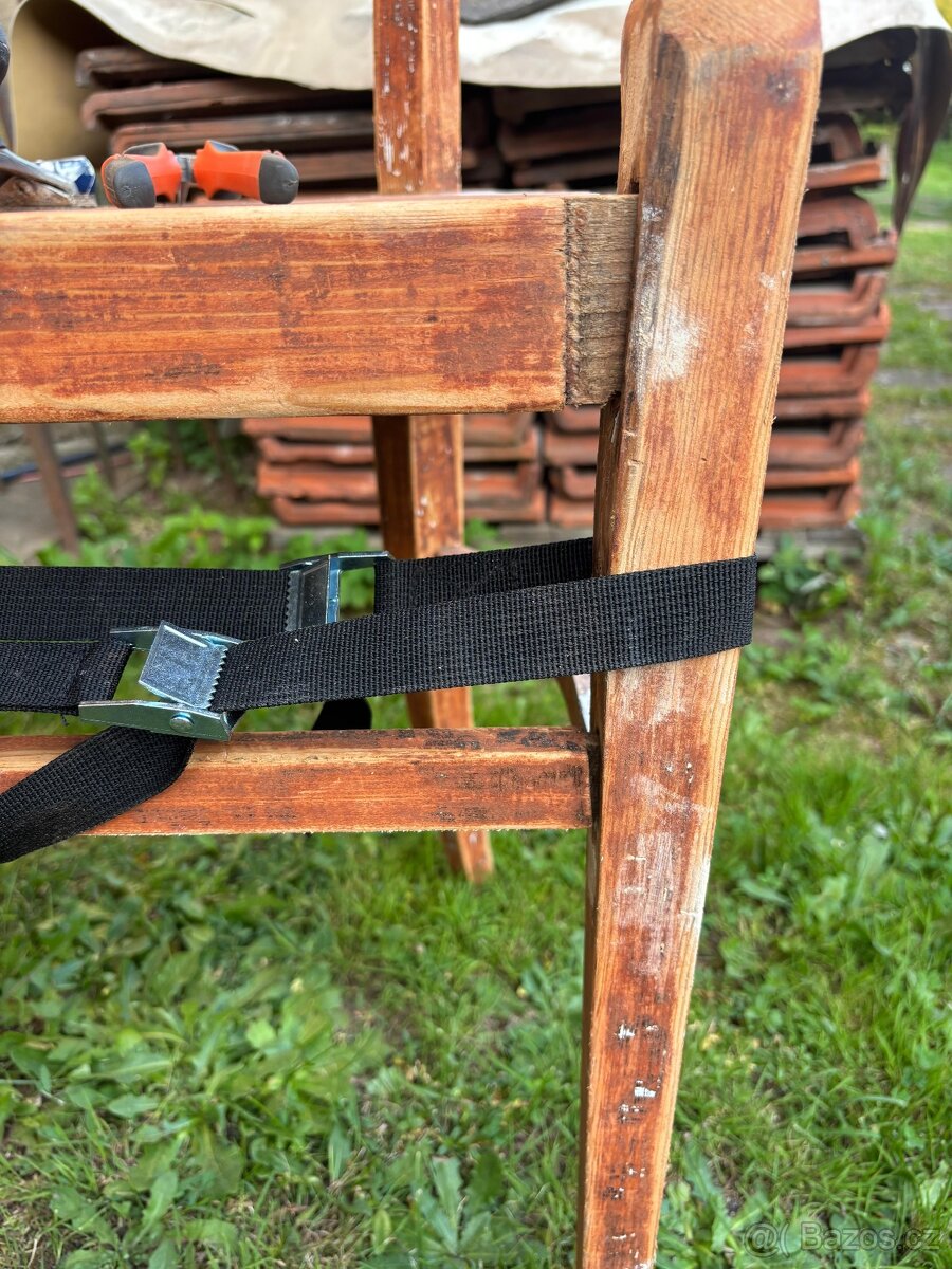 Celodřevěná židle - 4