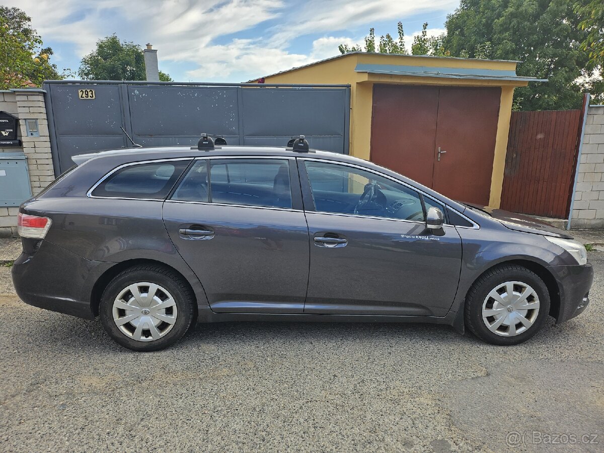 Toyota Avensis kombi ,2.0D-4D 93kW,klima - 4