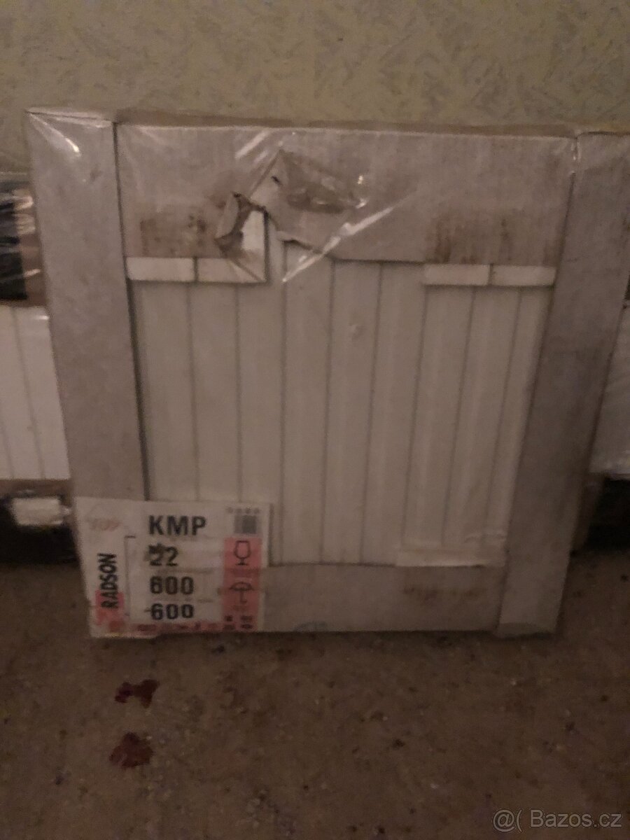 Prodám ,starší nepoužité, zabalené radiátory - 4