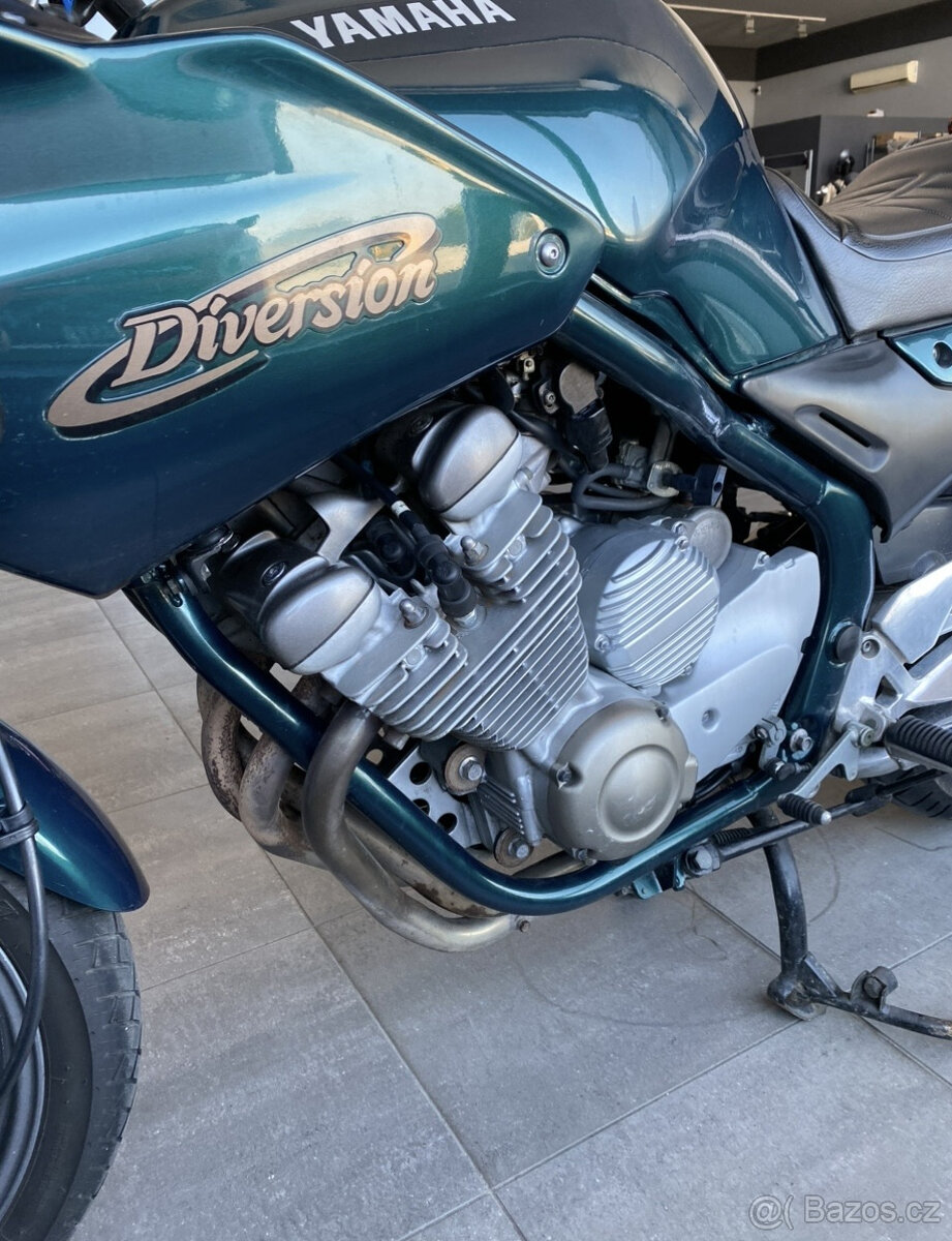 Yamaha Diversion 600 - 4