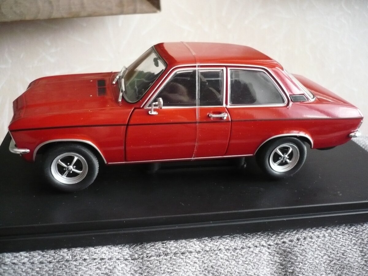 1:24 model whitebox opel ascona A (1/24) - 4