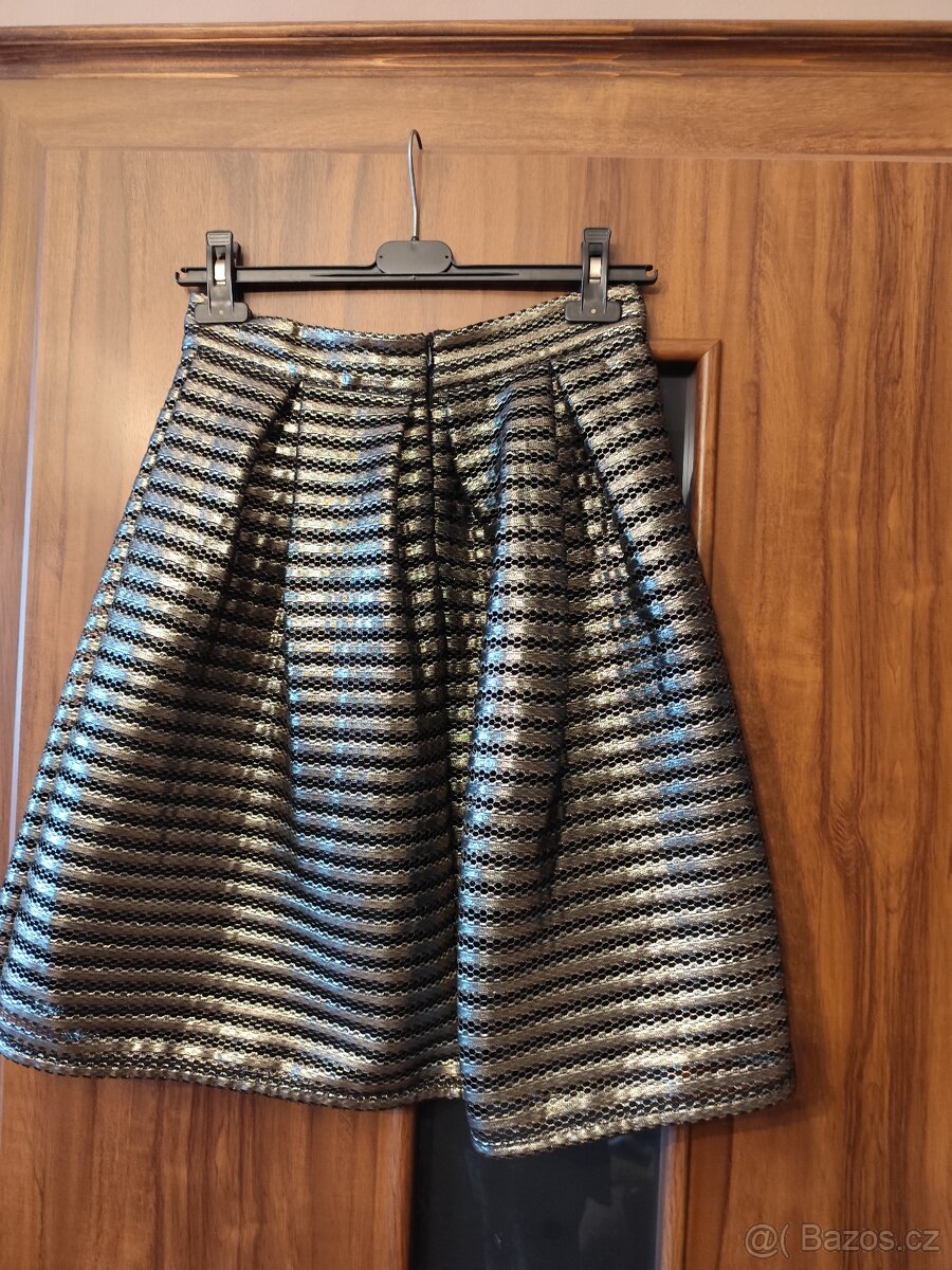 krásná černo zlatá sukně - 4