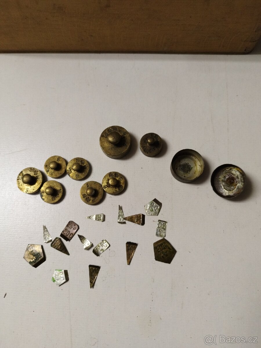 Laboratorní váha - 4