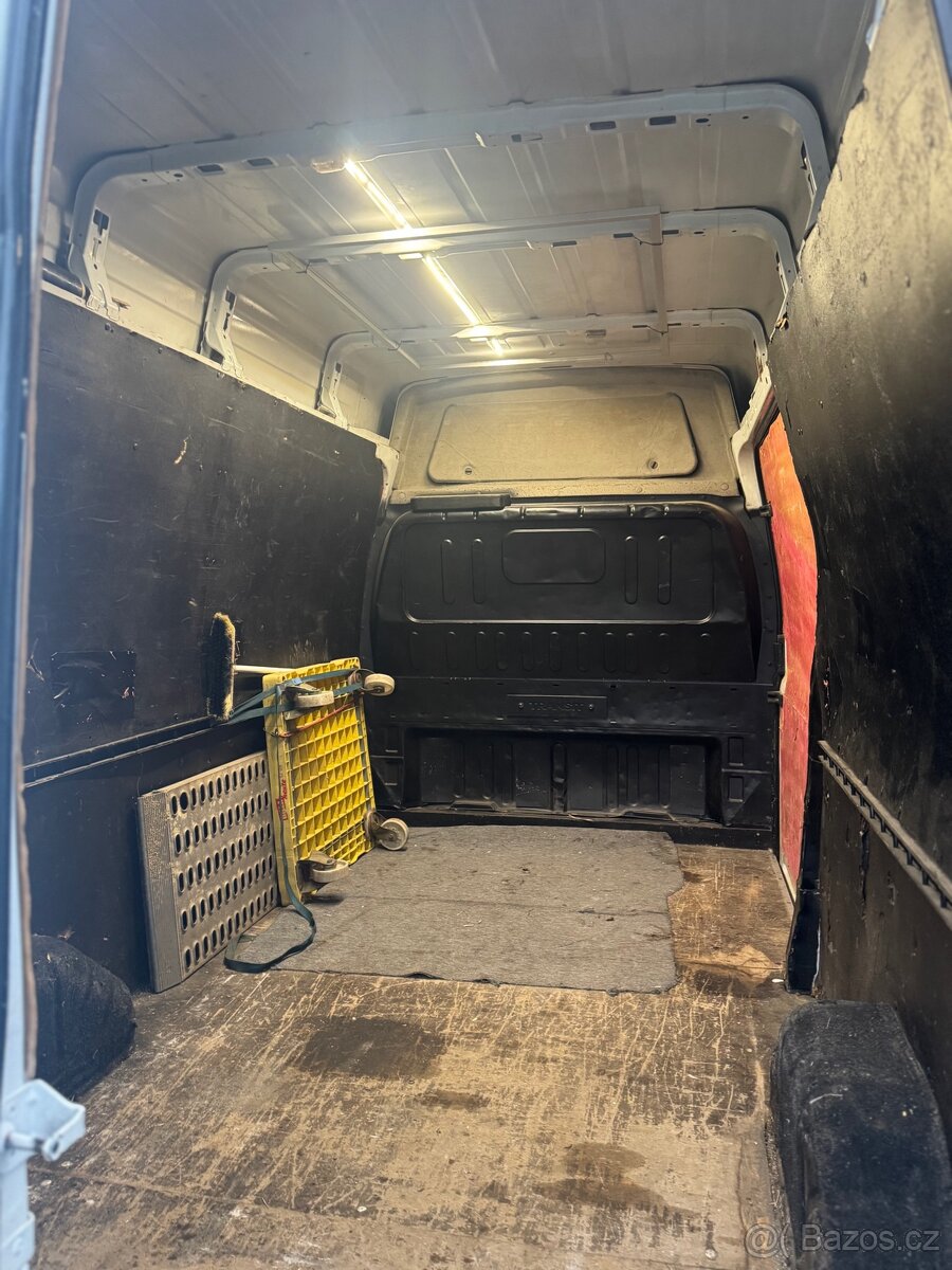 Ford Transit 300L - 4