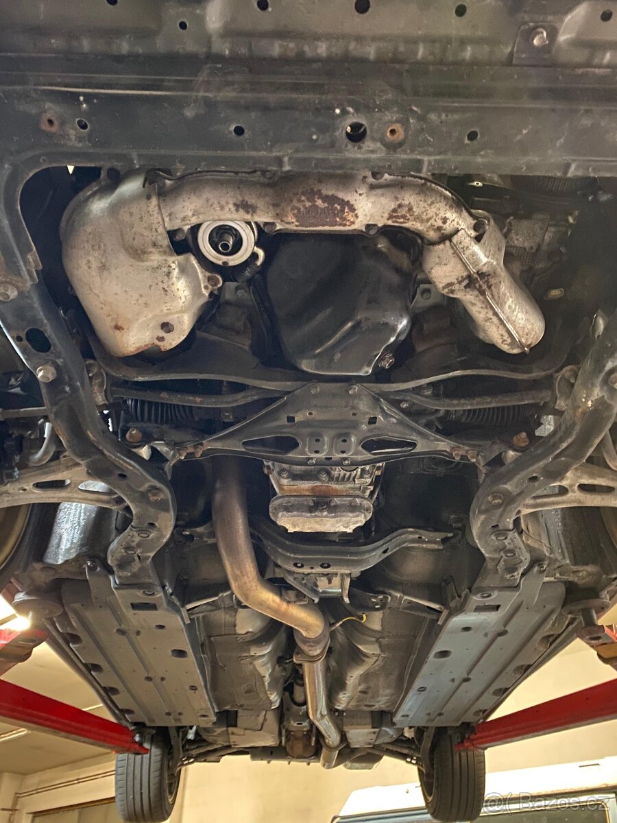 Subaru impreza STÍ 2.5 Hawk US verze - 4