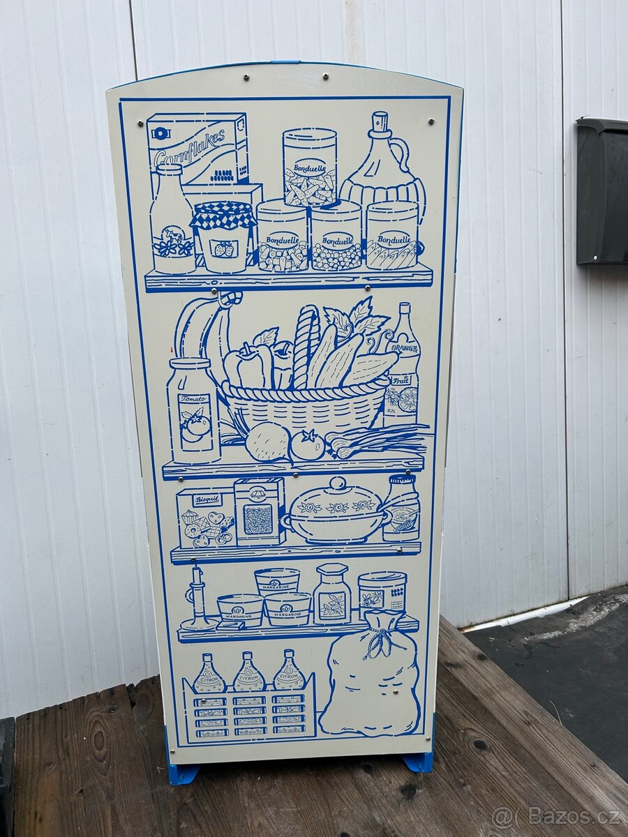 Prodám dětskou kuchyňku ,odstrkovadlo a jiné pro děti - 4