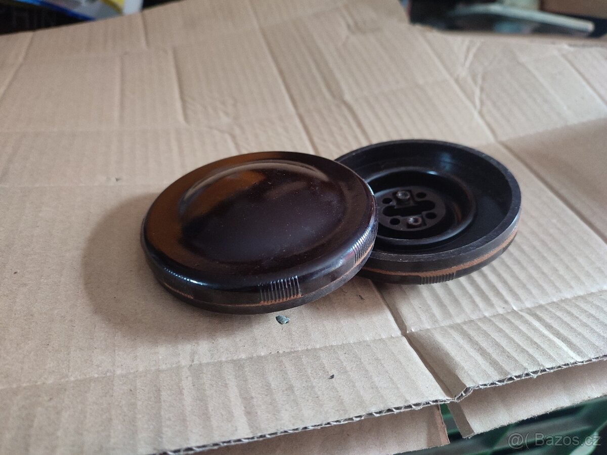 Bakelitové víčka nádrže - 4