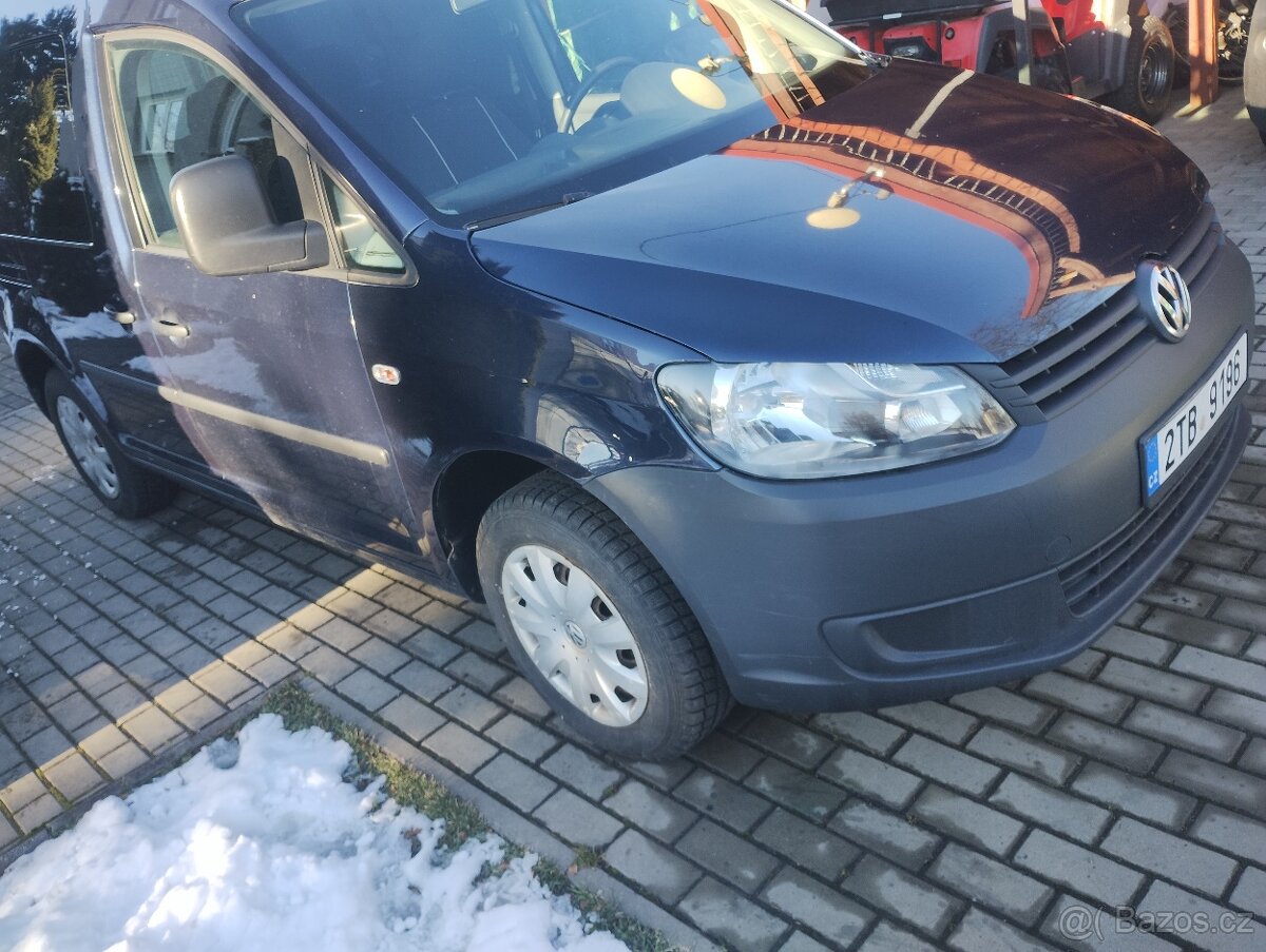Volkswagen Caddy 1.6 TDI 75kw tažné zařízení - 4