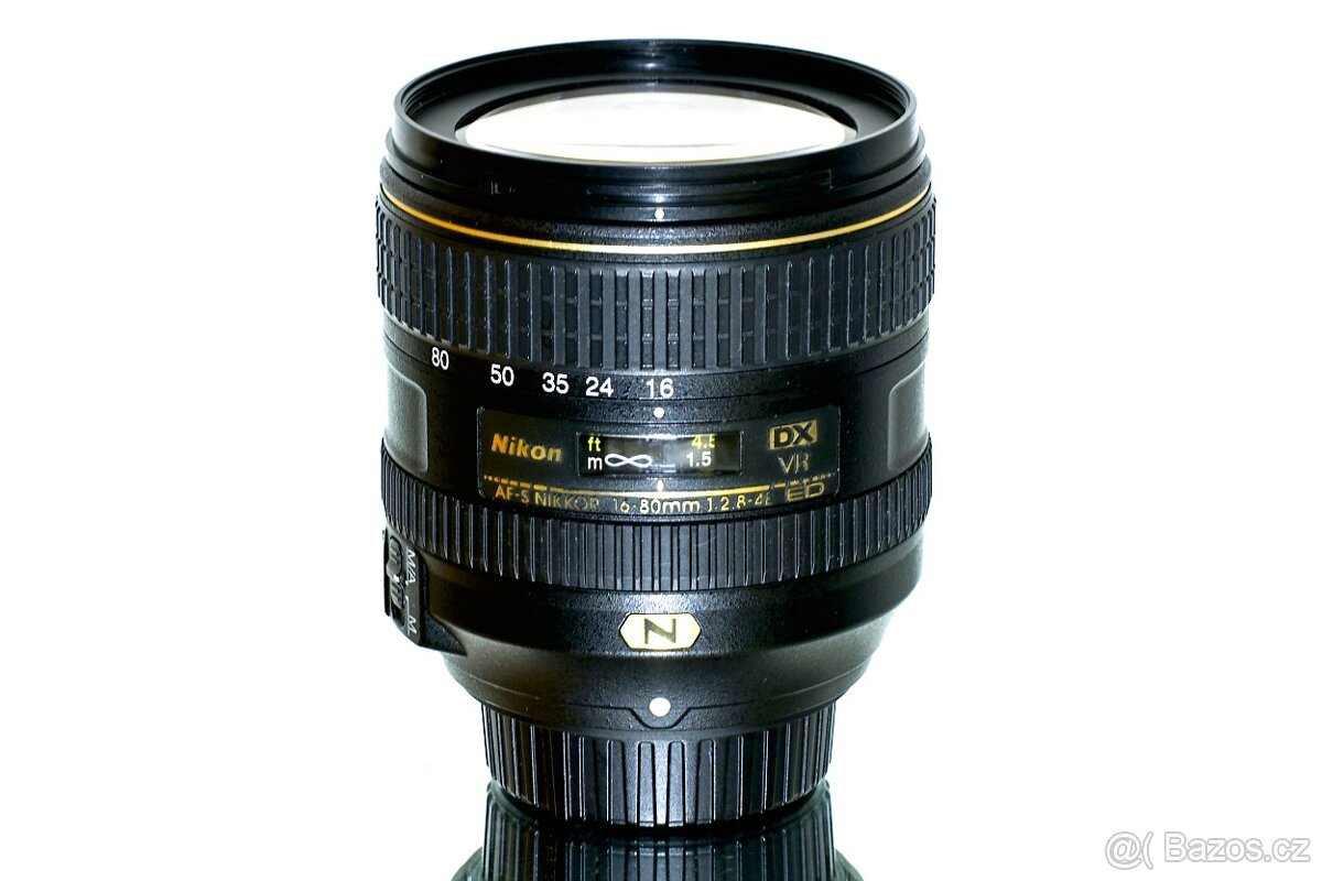 Nikon AF-S Nikkor 16-80mm f/2,8-4E VR +UV Kenko 72mm - 4
