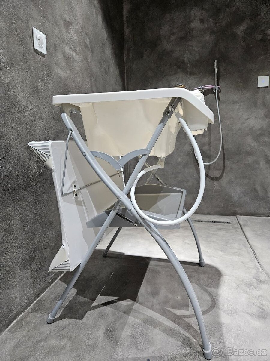 Dětský přebalovací pult s vaničkou - 4