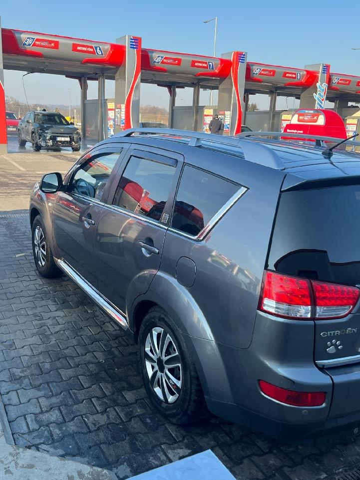 Citroën C-CROSSER - 4