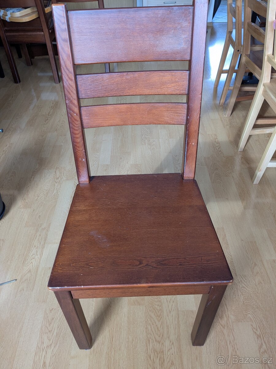 Jídelní stůl masiv + 6 židlí - 4