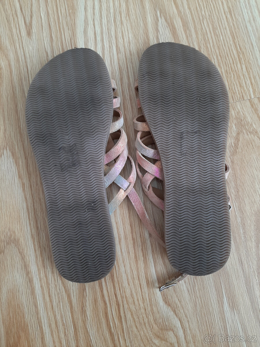 dívčí páskové sandále - 4