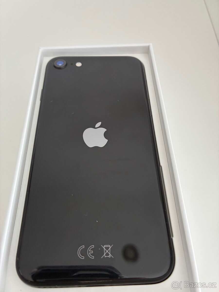 iPhone SE 64 GB 2020 - 4