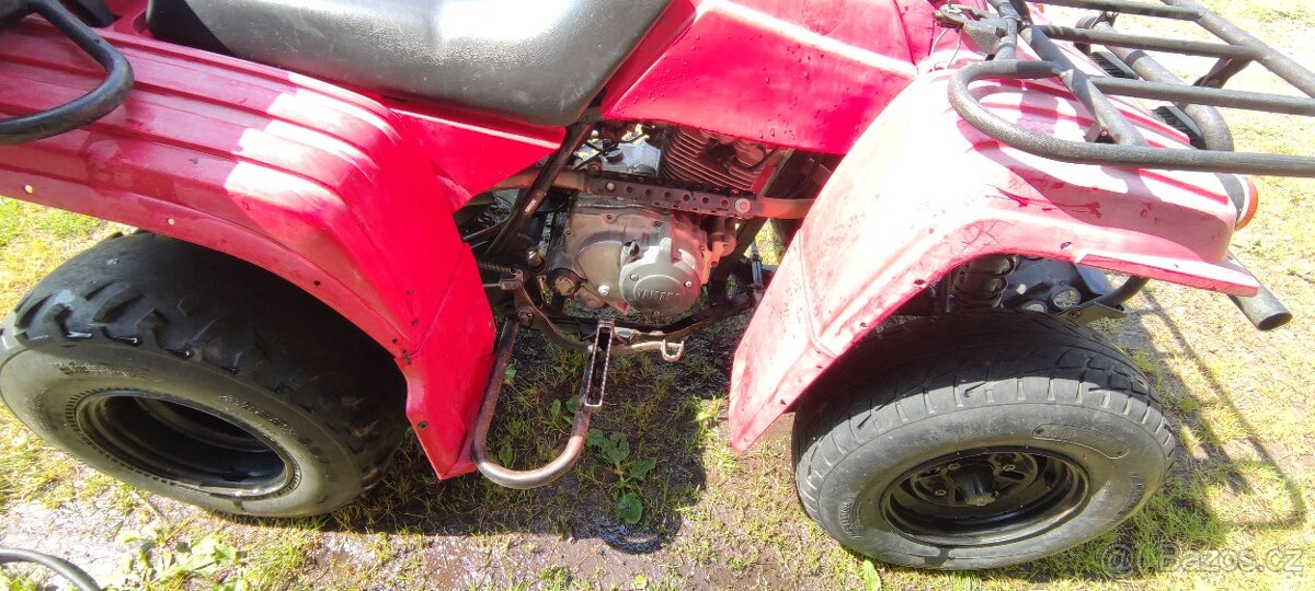 Yamaha 4T s kardanem