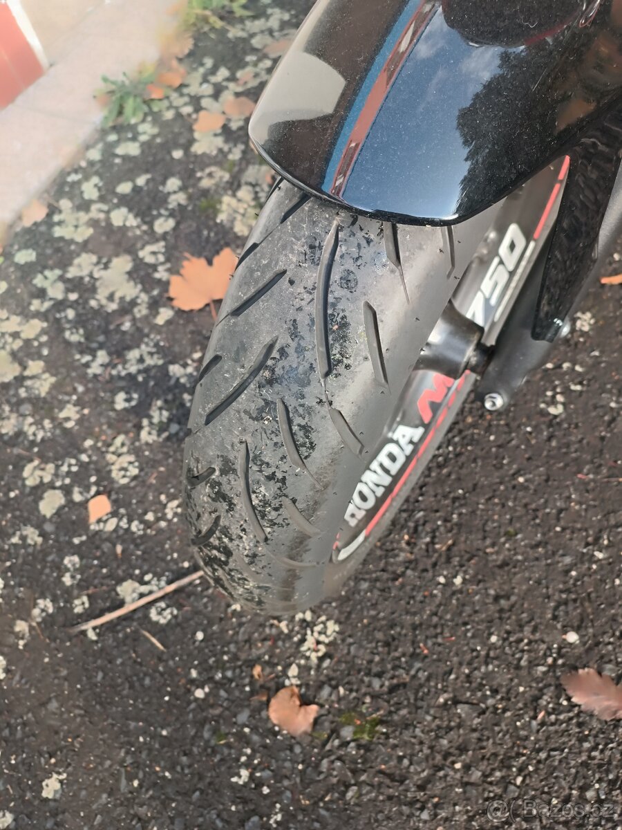 Honda NC 750X DCT - 4