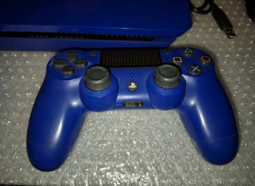 Sony PlayStation 4 slim 500GB - 4