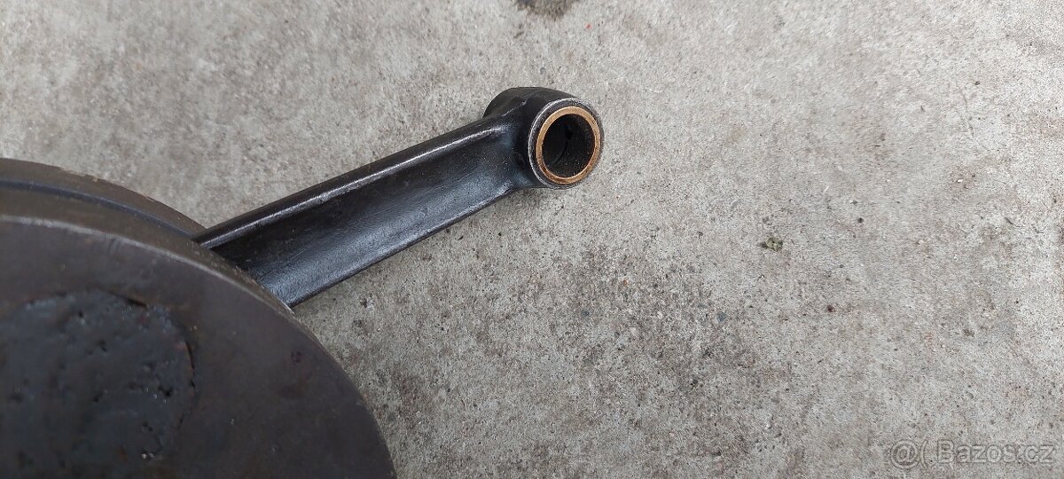 Klikova hřídel pérák 250 - 4