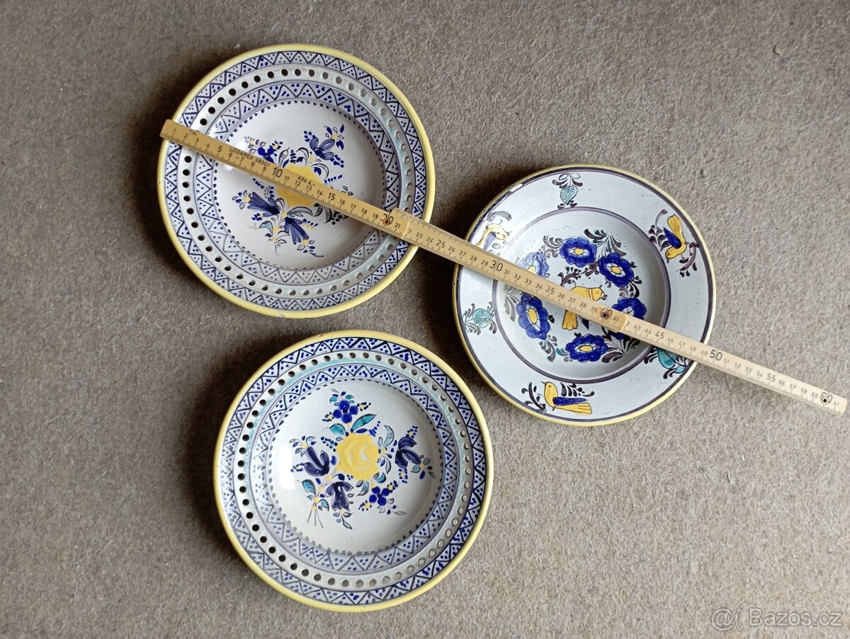 Moravské malované talíře a další keramika a procelán - 4