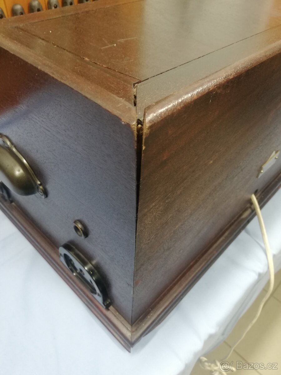 Prodám rádio telefunken 90w - 4