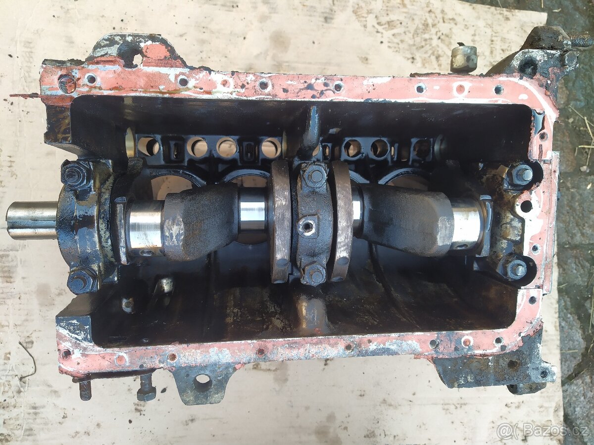 Blok motoru Škoda 110 - 4