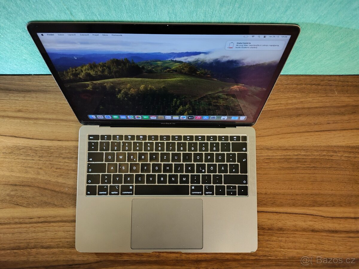 MacBook Air 13 2019 | i5 • 8GB • 128GB - 4