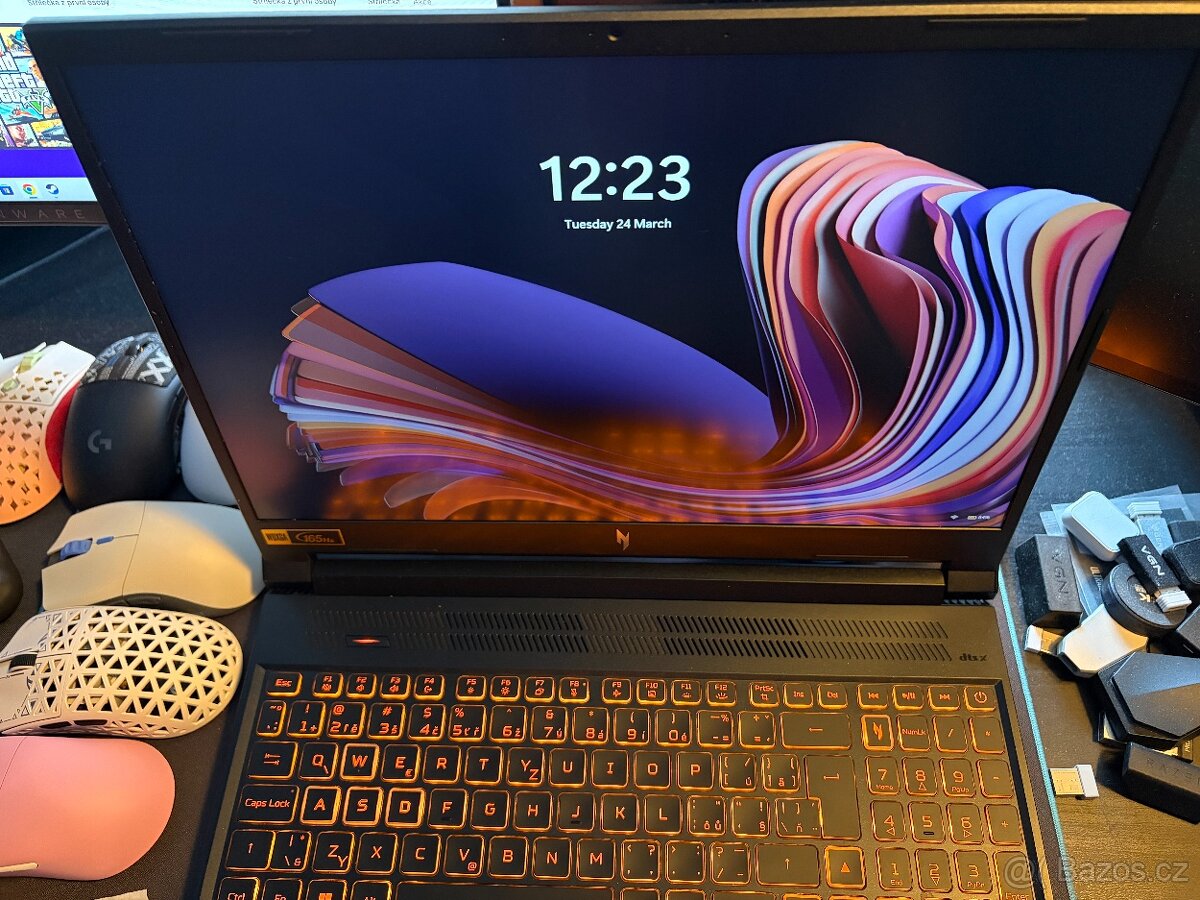 Acer Nitro V 16 Black - 4