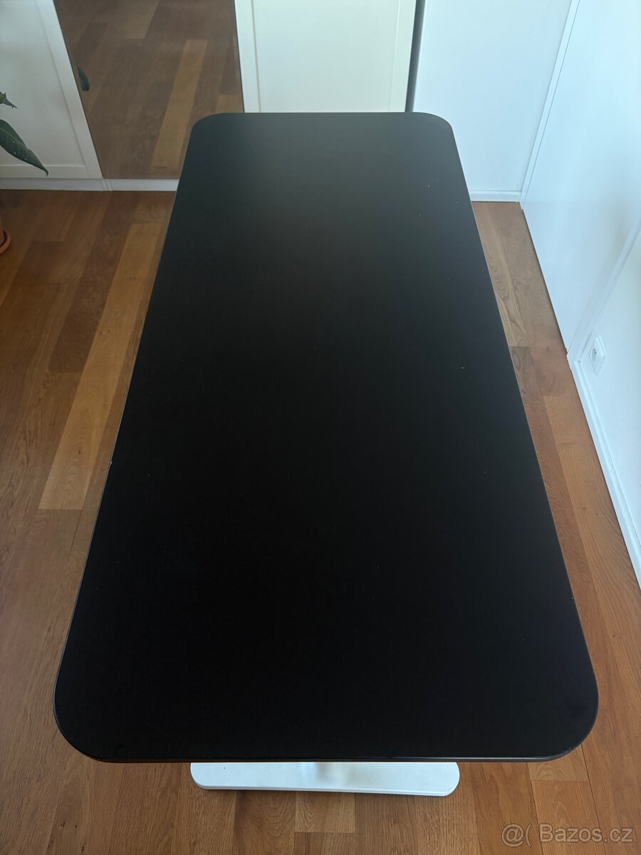 Pracovní stůl IKEA Bekant 140x60cm - 4