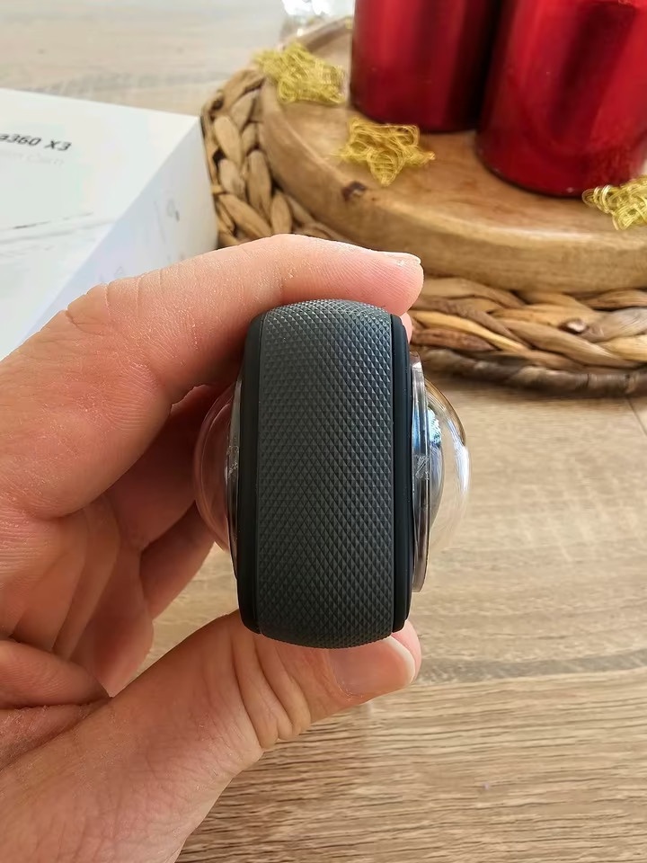 Insta360 X3 - 4