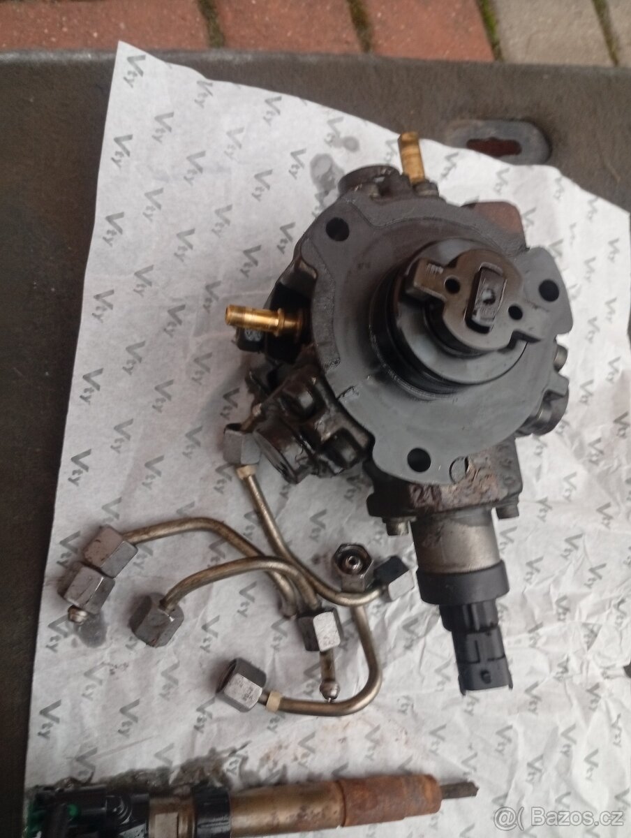 PEUGEOT 4007, CITROEN C-CROSSER 2,2HDI 4HN VSTŘIKY A ČERPADL - 4