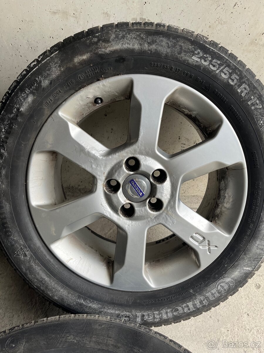 Kola Volvo 235 55 r17 - 4