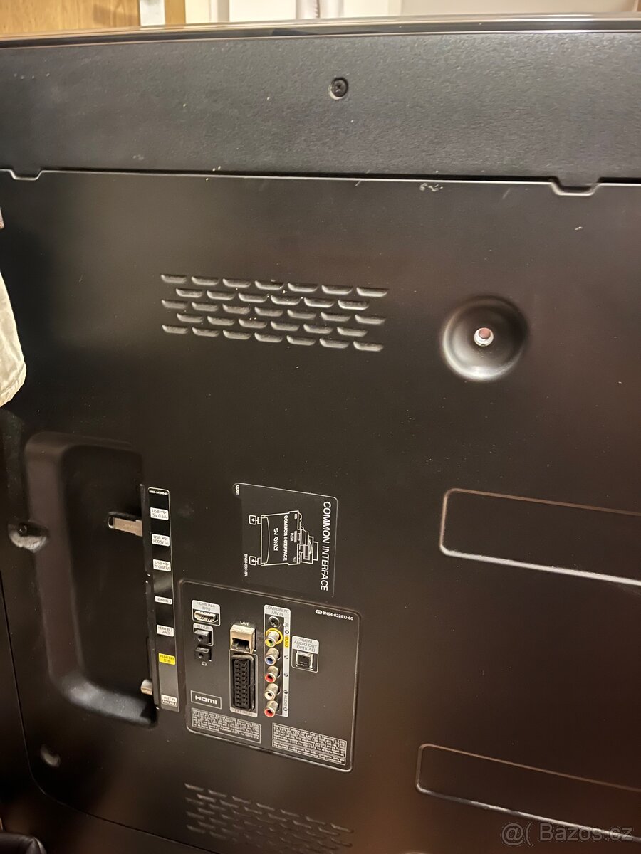 Samsung televize 140cm úhlopříčka - 4