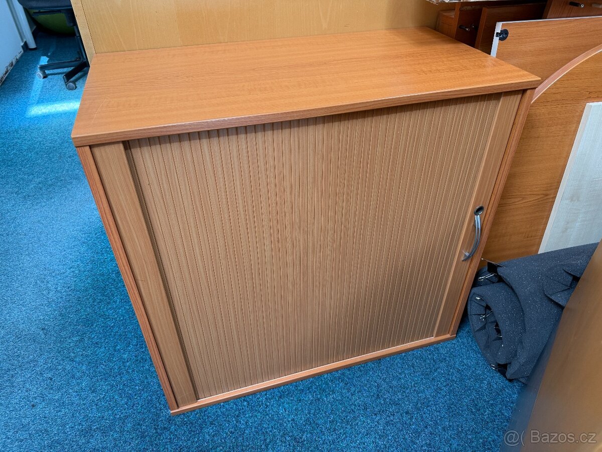 Kompletní kancelářský set, školící místnost + 20ks židlí - 4