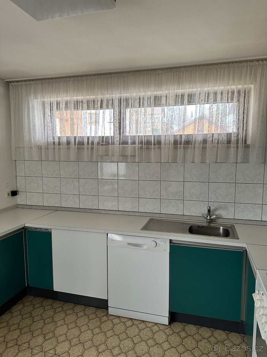 Retro zelená kuchyňská linka - 4