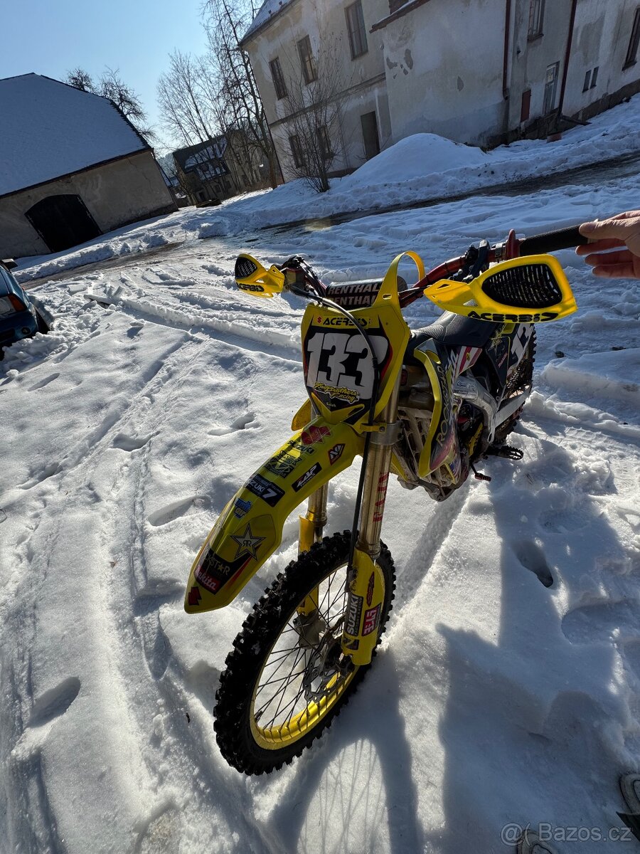 SUZUKI RMZ 250 - 4