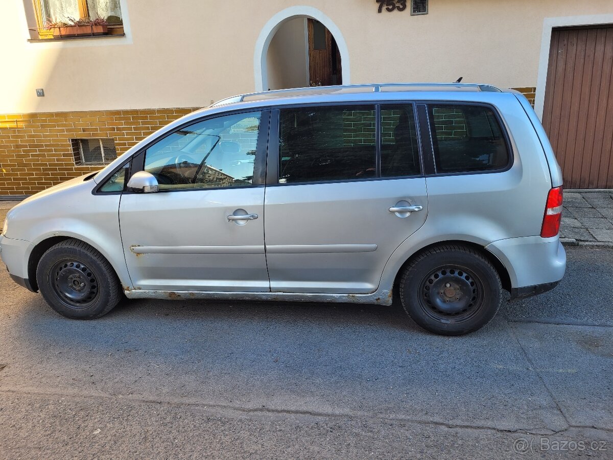VW Touran - 4