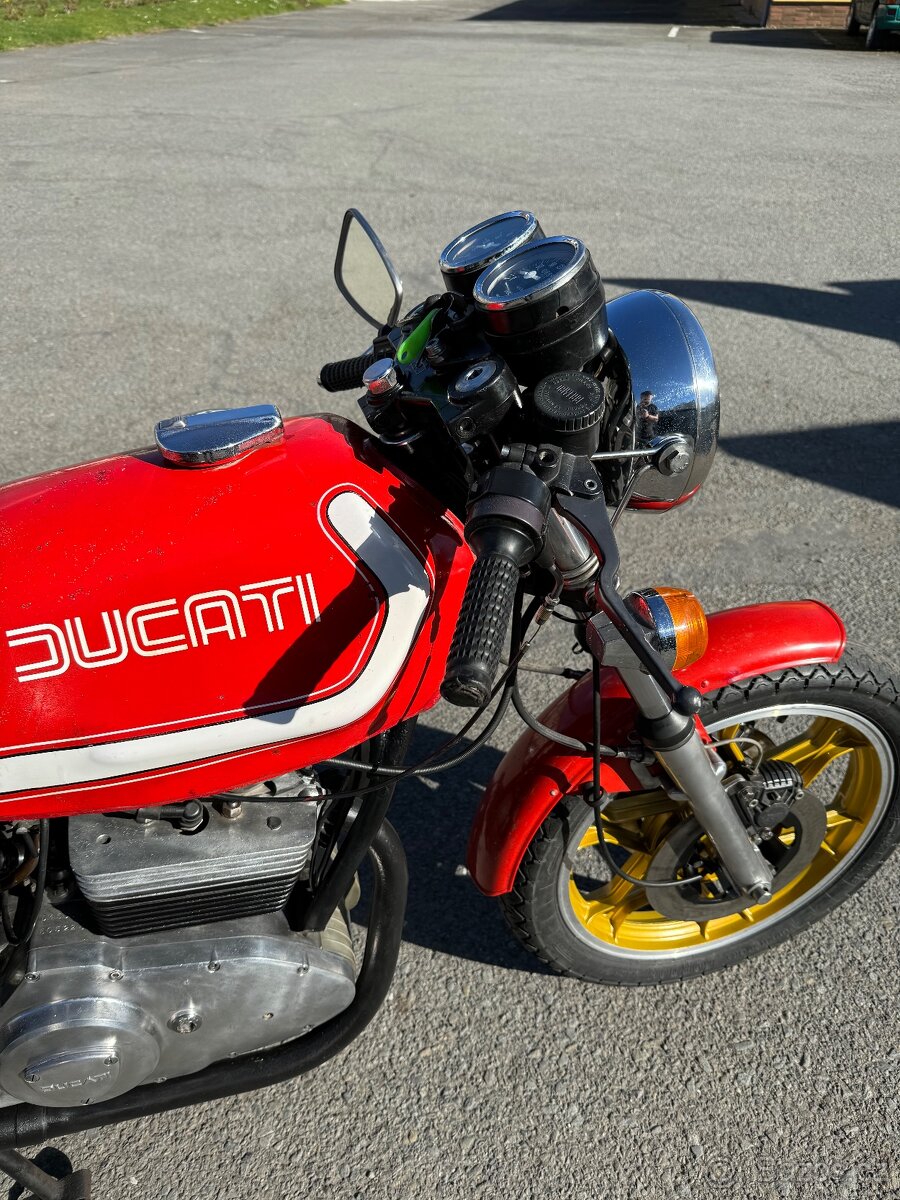 Ducati - 4