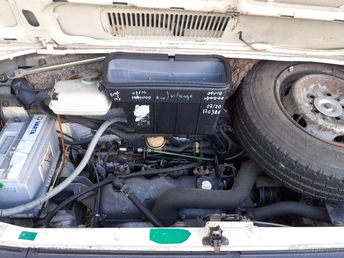 Peugeot J5 - 4