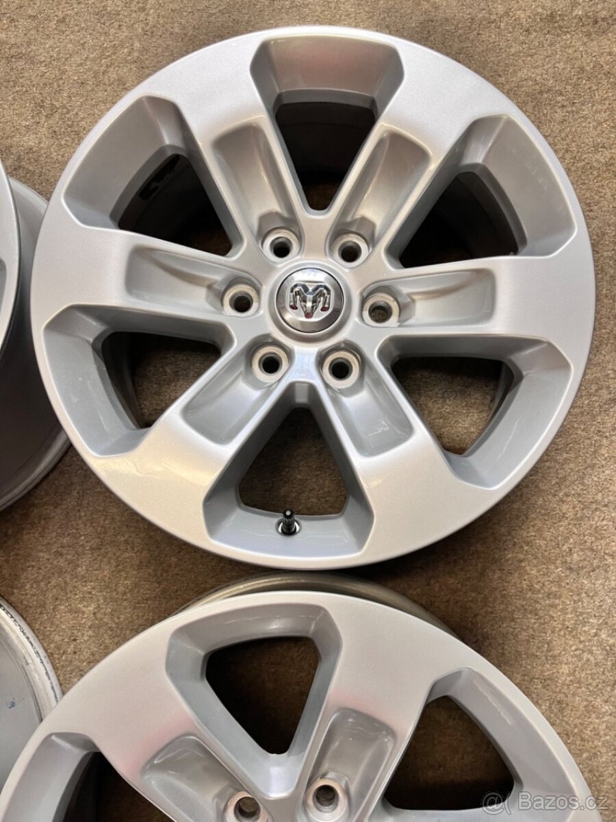 6x139.7 R18 ORIGINÁL Alu Dodge RAM 1500 + senzor - TOP