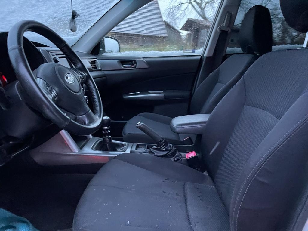 Subaru Forester 2.0i - 4