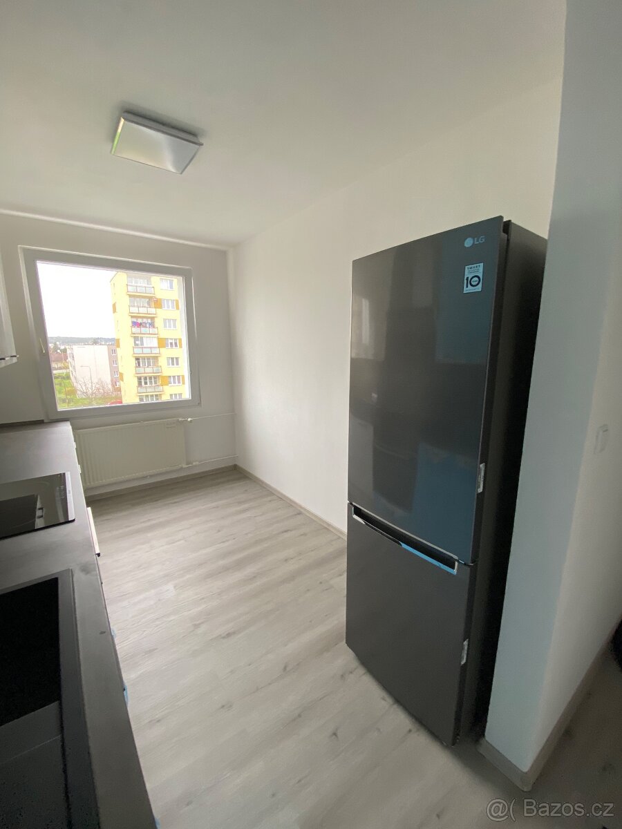 Lednice kombinovaná LG - 4