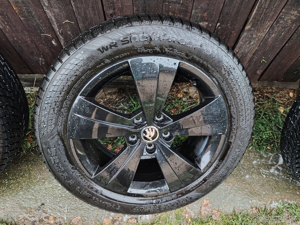 Alu kola škoda Superb 3 215/55/17 - 4