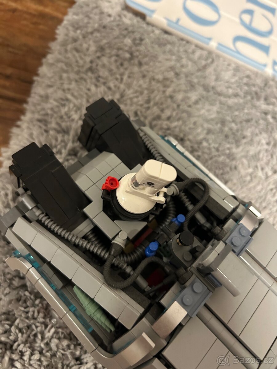 Lego Back to the Future Time Machine 10300 - 4