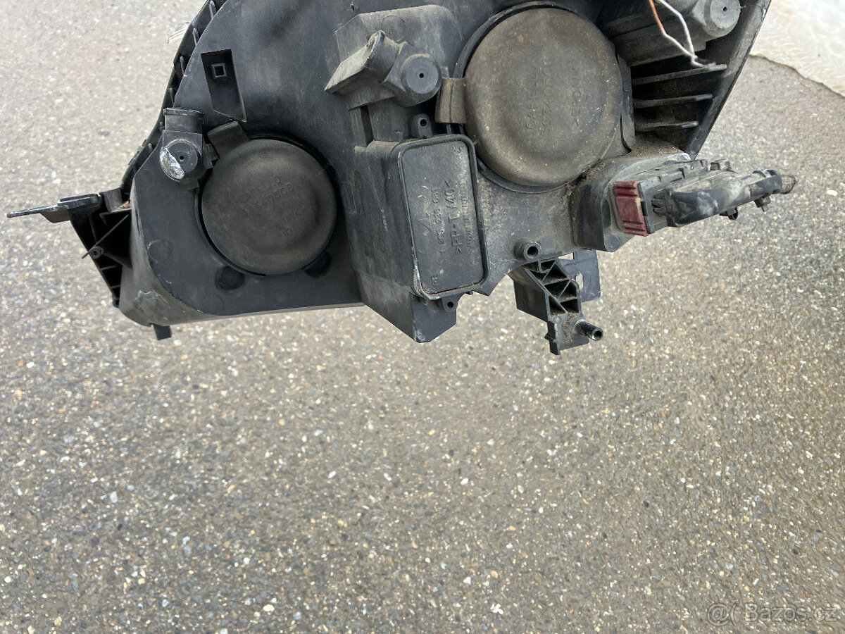 Přední světlo Zafira B - 4