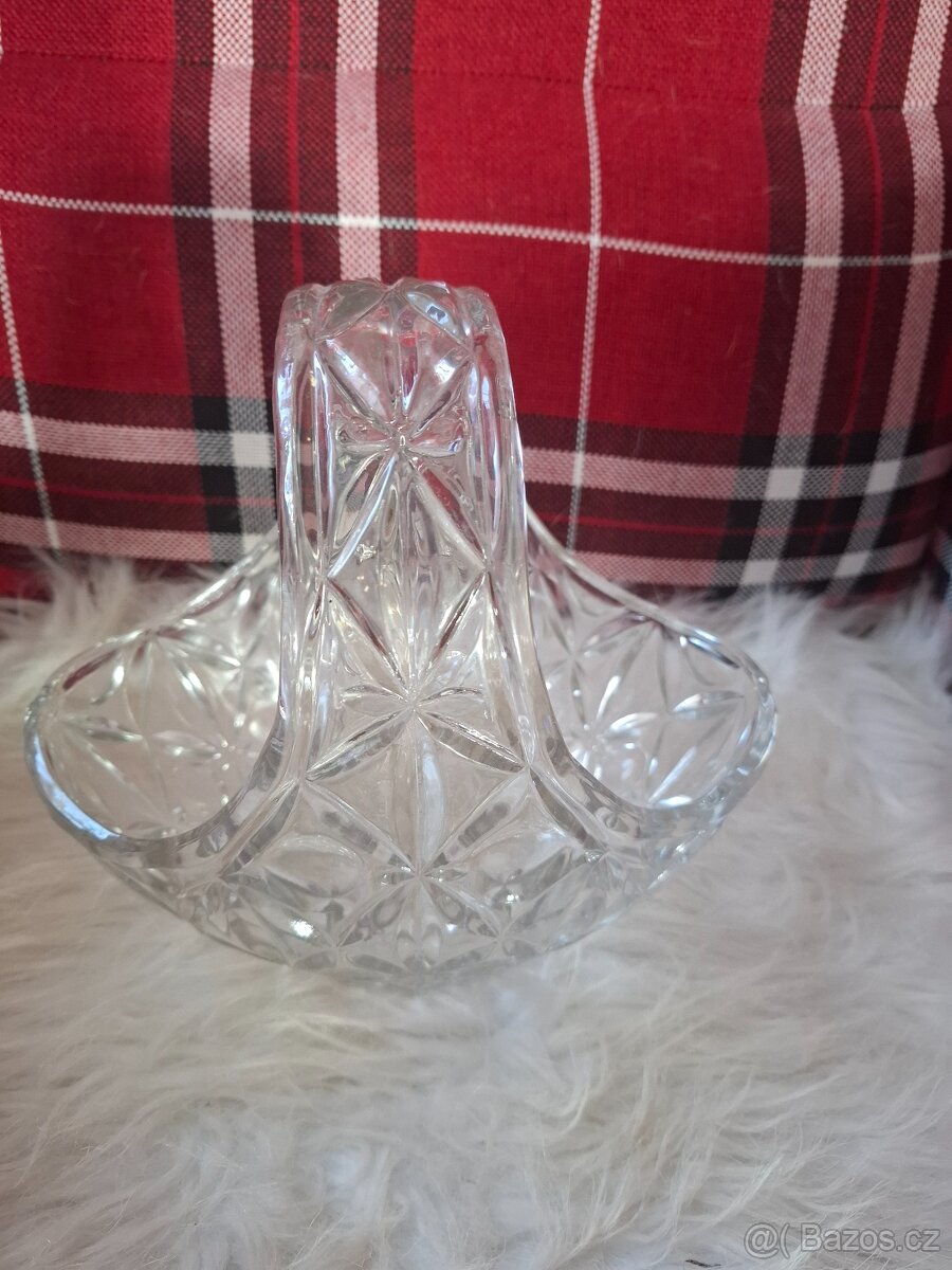 Skleněný broušený košík - 4