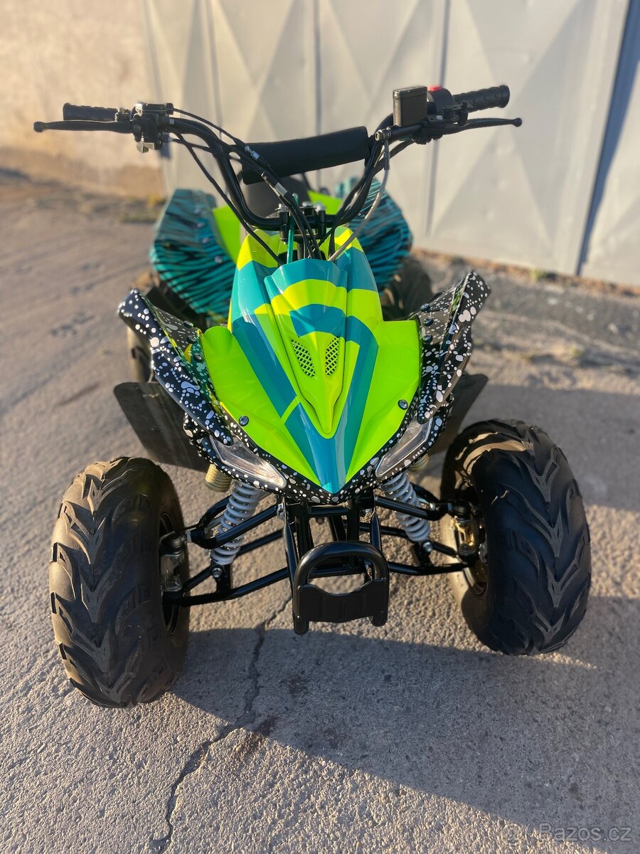 Dětská čtyřkolka 110