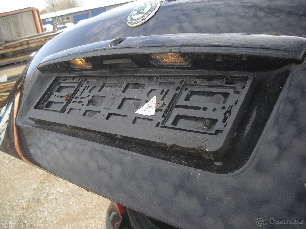 Octavia RS1 Zadni vrata. Kridlo RS - 4
