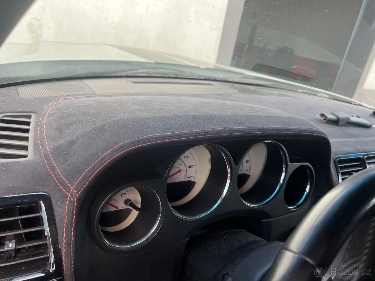 Na prodej díly z Dodge Challenger - 4